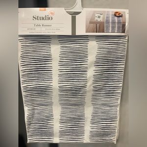 Bed Bath & Beyond Table Runner